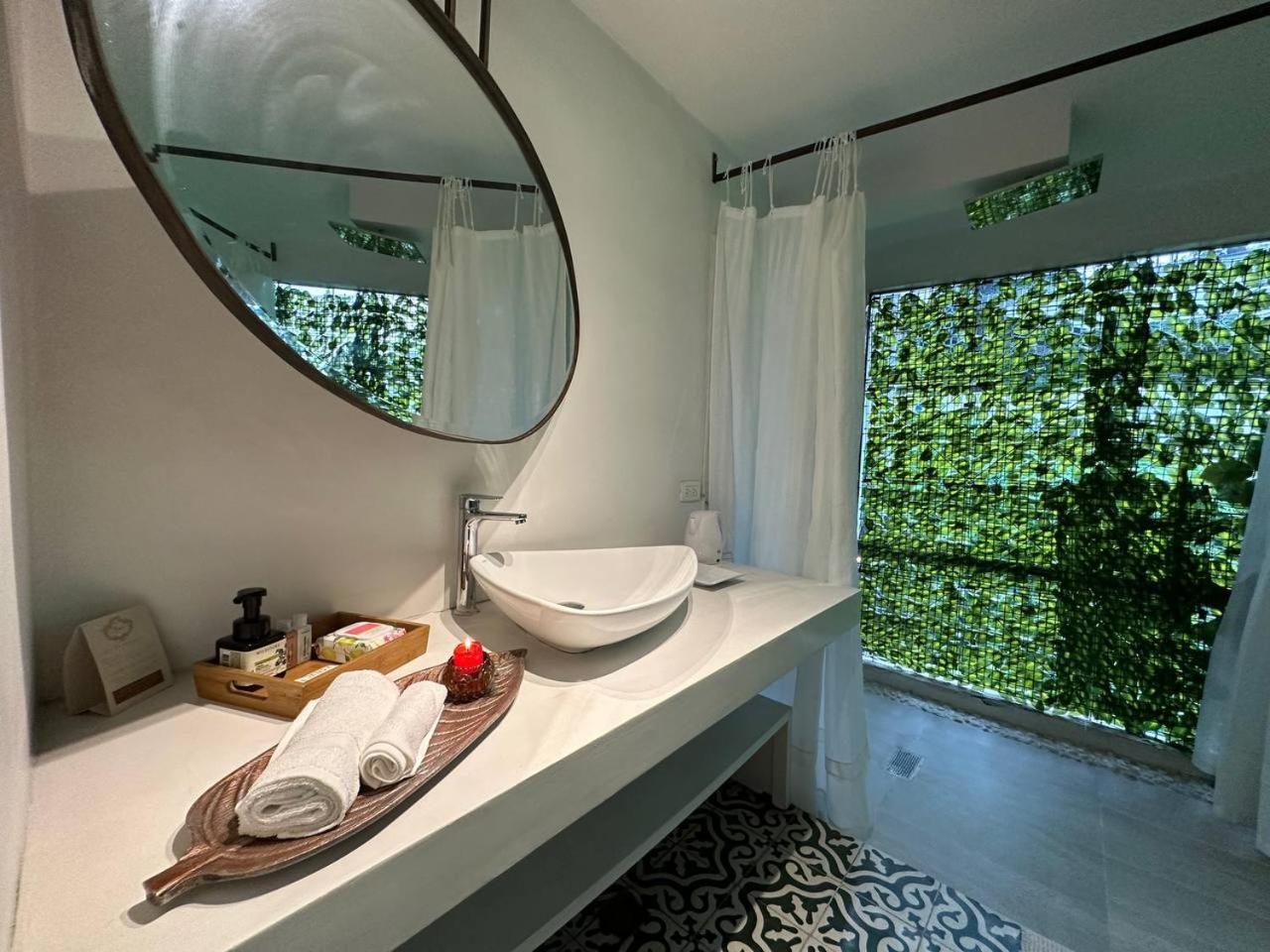 Leclerc Hotel Boutique Cali Granada Екстериор снимка